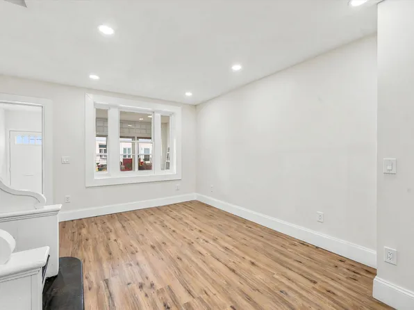 1712 S 55th St, Philadelphia, PA 19143