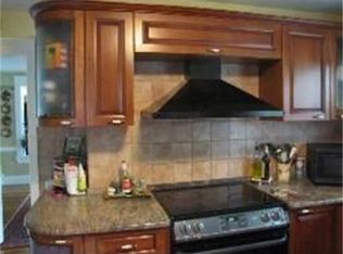 44 Lincoln St #2, Needham, MA 02492