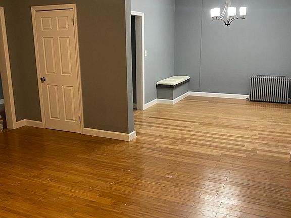 Living room / dining room