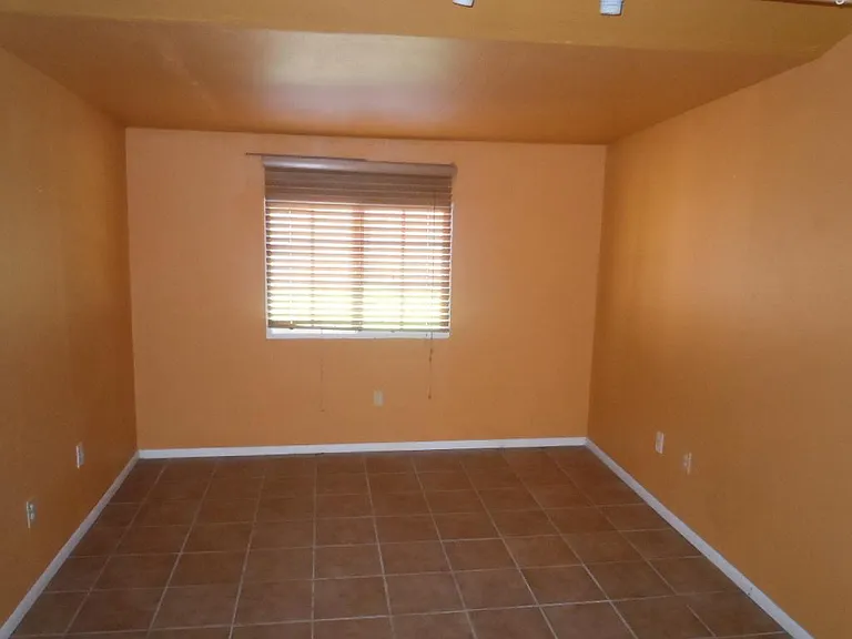 520 E Judi Dr — Photo 14