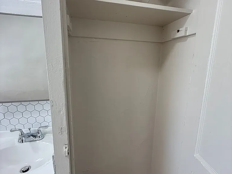 668 Clay St #58 — Photo 6