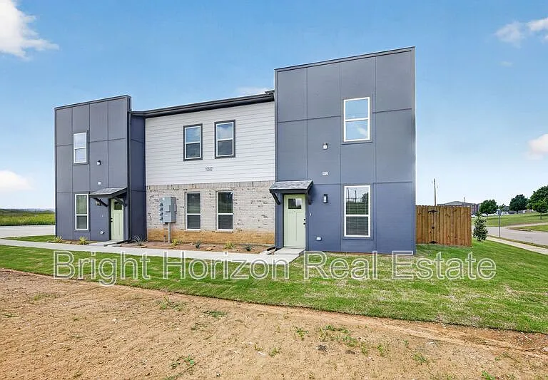 10524 Tube Dr #101 — Photo 1