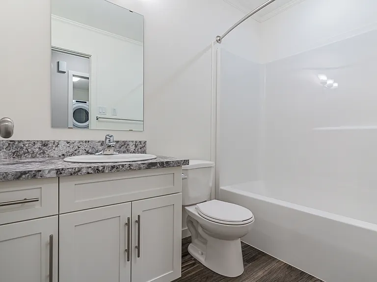 107 Thode Ave — Photo 37