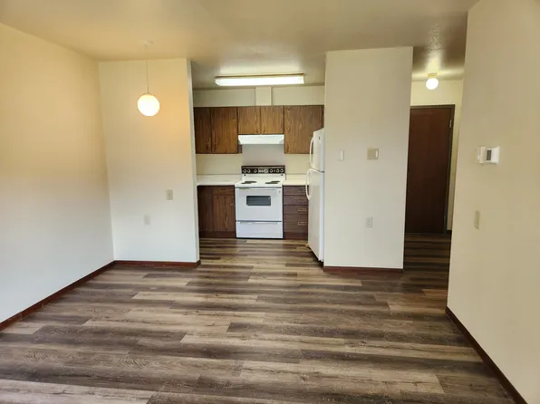 Hillview Apartments