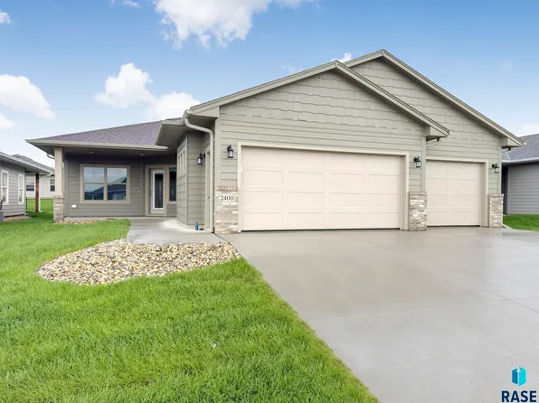 2400 E Brek St, Brandon, SD 57005