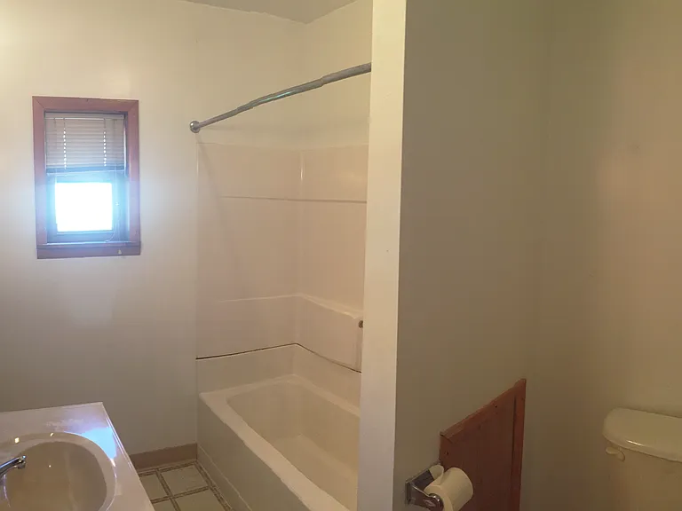 813 Evergreen Ave — Photo 4
