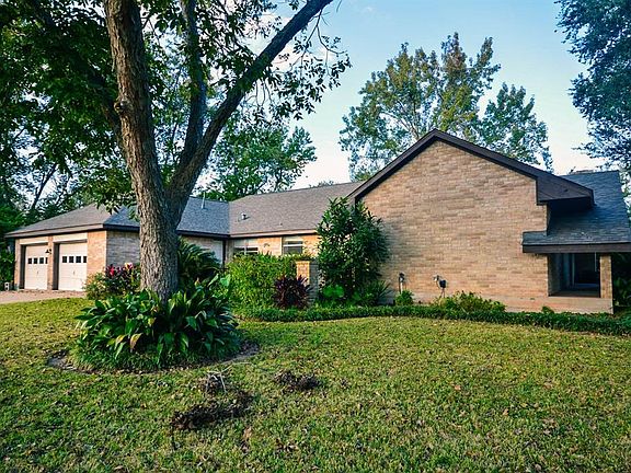 3rd image of 3730 E Creek Club Dr
