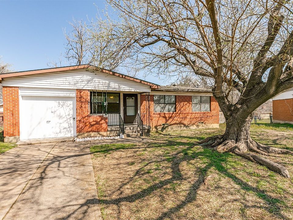 1st image of 10938 Park Oak Cir
