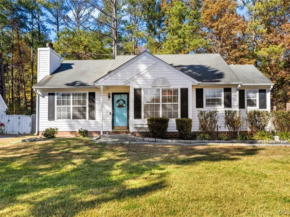14402 Santell Dr, Chester, VA 23836