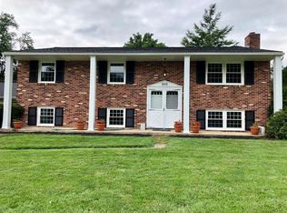 950 Raymee Dr, Lancaster, PA 17601