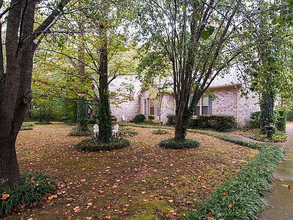 2nd image of 439 Harpeth Meadows Dr