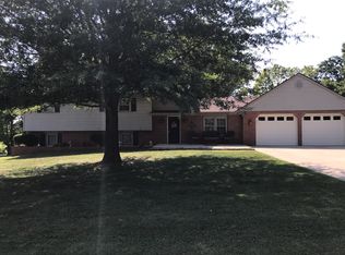1248 McCroskey Dr, Mount Sterling, KY 40353