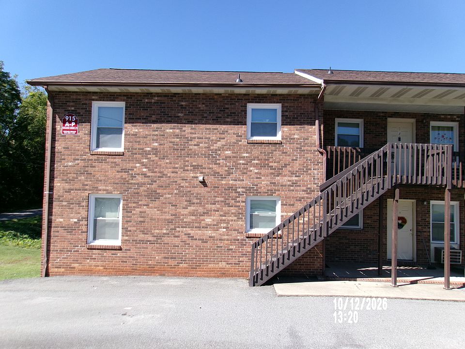 1st image of 915 7th St NE APT I