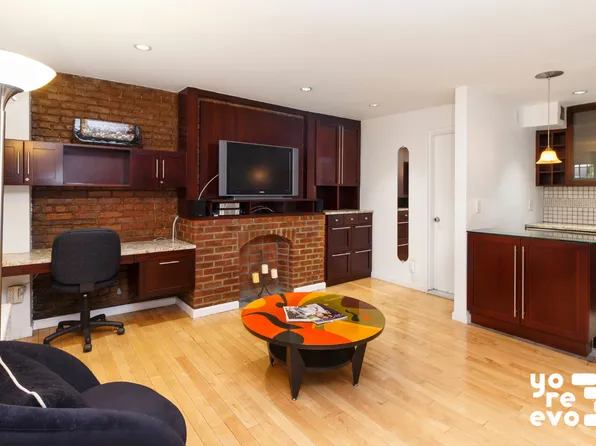 318 West 15th Street image 3 of 10