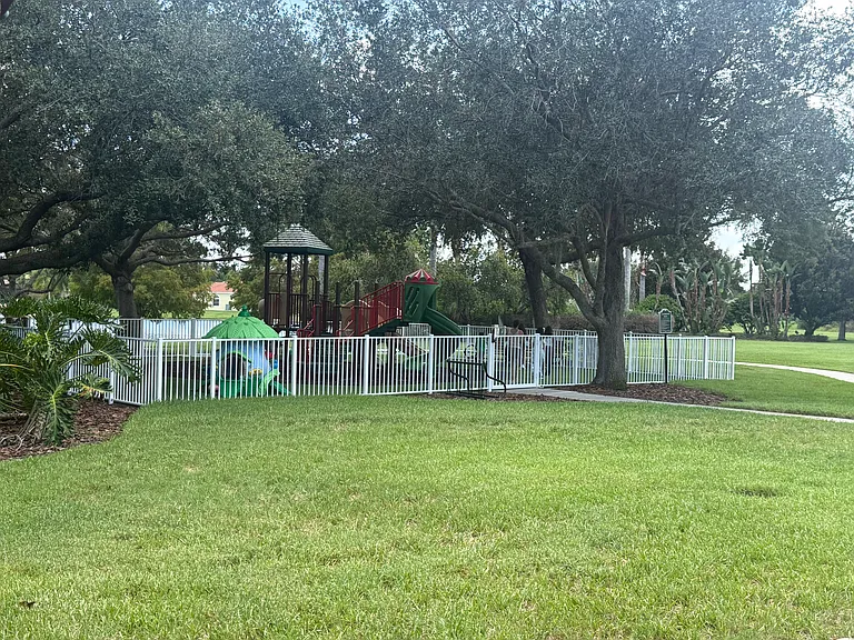 11861 Padua Ln — Photo 18
