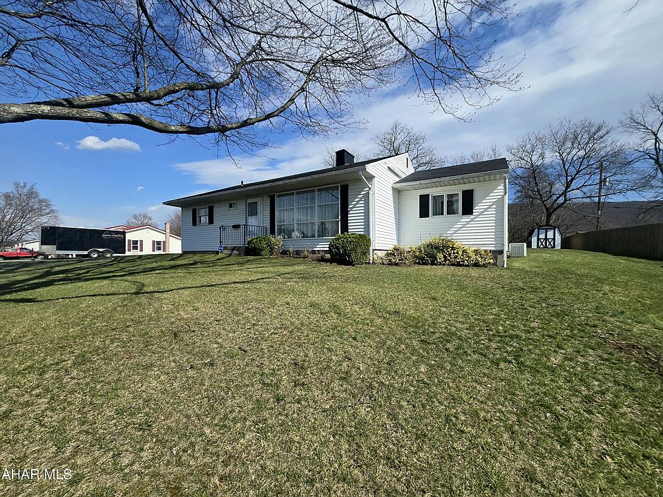 1st image of 821 E Caroline Ave