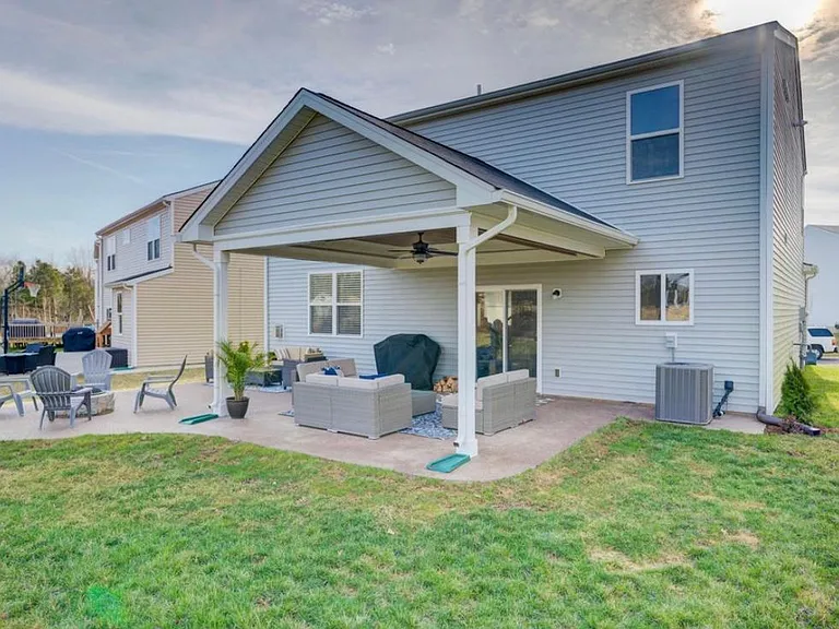 11916 Trottingham Cir — Photo 31