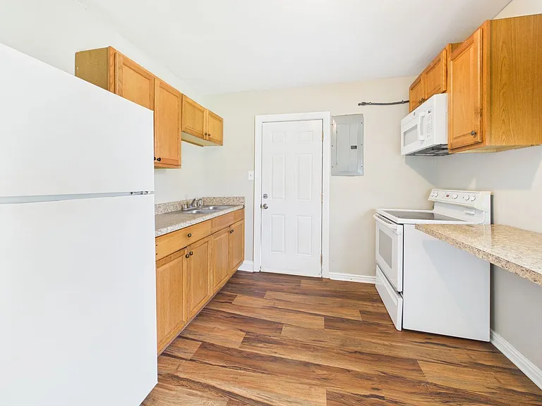 2907 Creighton Rd — Photo 15