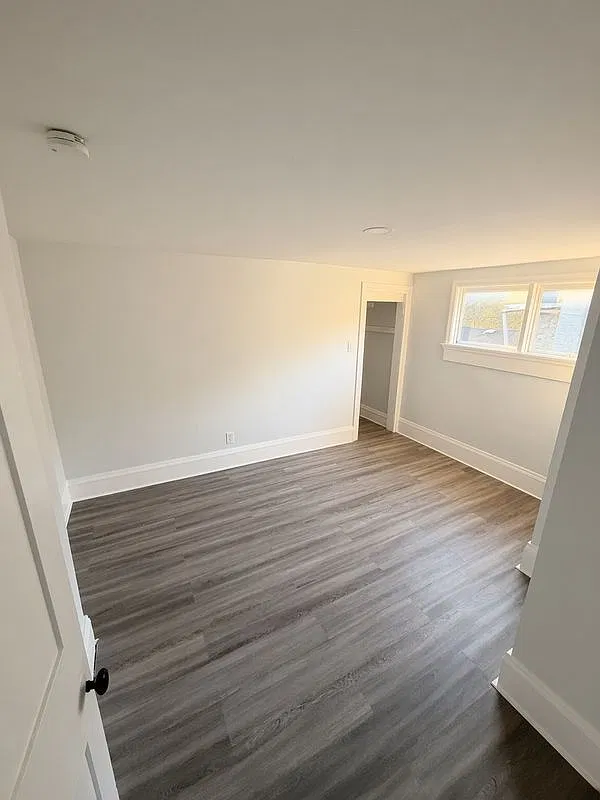 4 bed, 1.0 bath, 1500 sqft, $1,600 — Photo 4