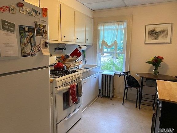 4th image of 50 The Cres APT C4