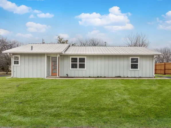 110 Smith St, Cumby, TX 75433
