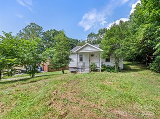 155 Woodland Dr, Waynesville, NC 28786