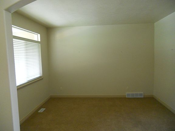 2nd image of 10599 N Avalon