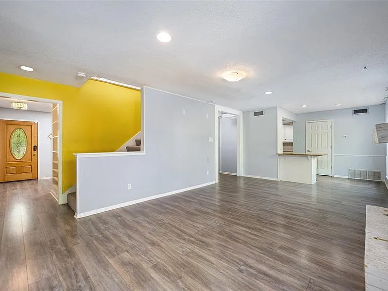 11918 Hornsby St — Photo 13