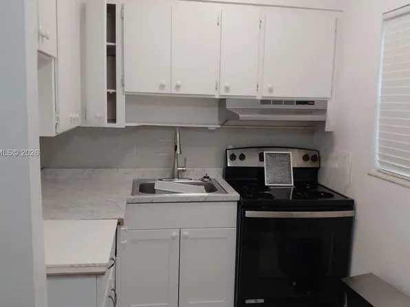 2130 Garfield St #A, Hollywood, FL 33020