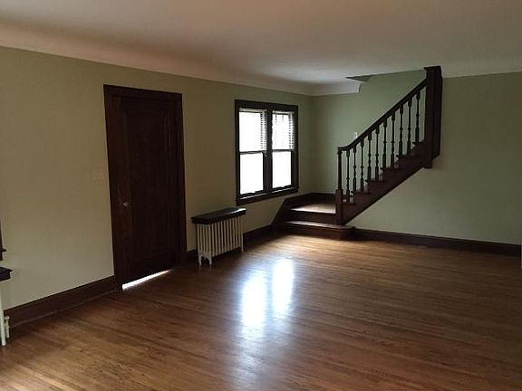 3rd image of 4139 Xerxes Ave S