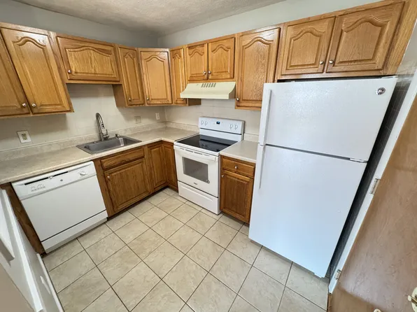 (undisclosed Address), Newton, MA 02466