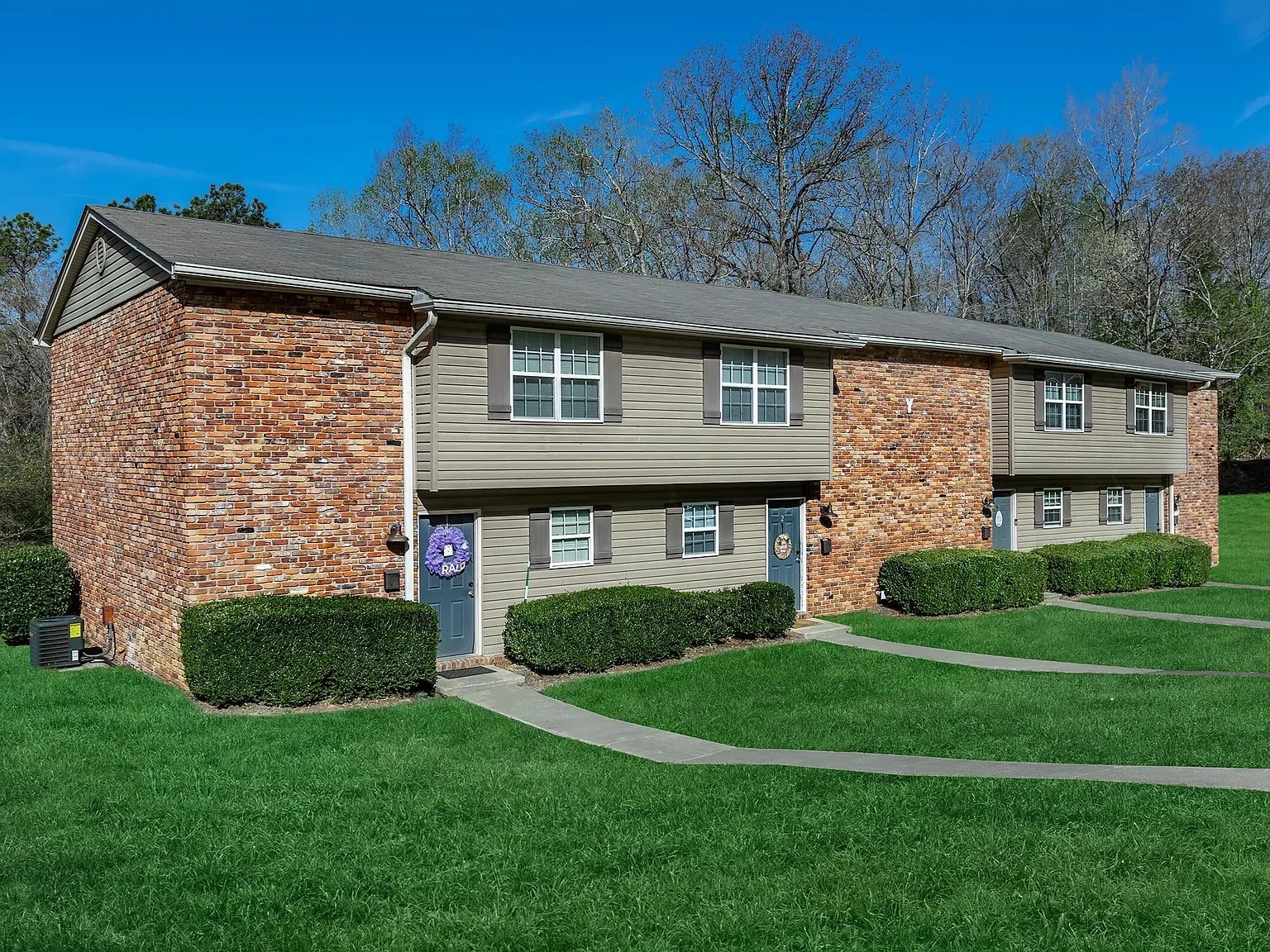 Waverly Pointe — Photo 1