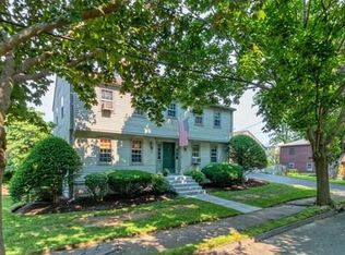 17 Hawthorn Rd, Marblehead, MA 01945