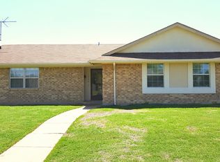3020 Kensington Dr, Mesquite, TX 75150