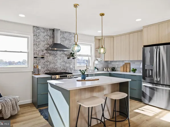 859 Selmer Rd, Philadelphia, PA 19116