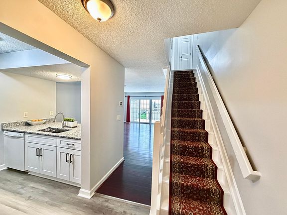 4th image of 2544 Maxim Ln #37C