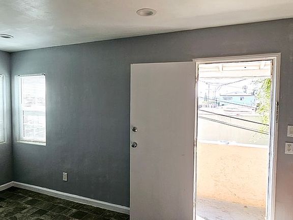 5th image of 3702-3704.5 W Imperial Hwy #3704