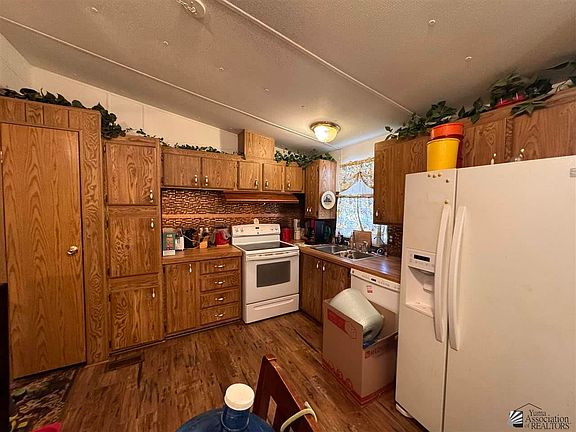 3rd image of 11402 E 37th Ln