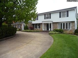 2511 Snowberry Ln, Pepper Pike, OH 44124