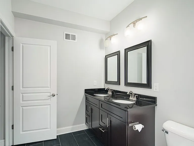 1331 S Cleveland St — Photo 14
