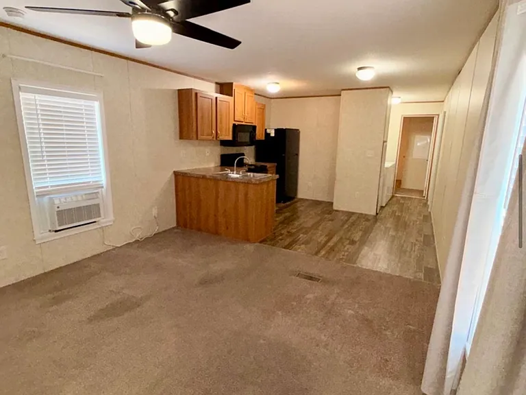 11027 Creekwood Dr — Photo 1