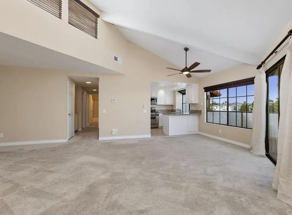 Living Room / Dining Room