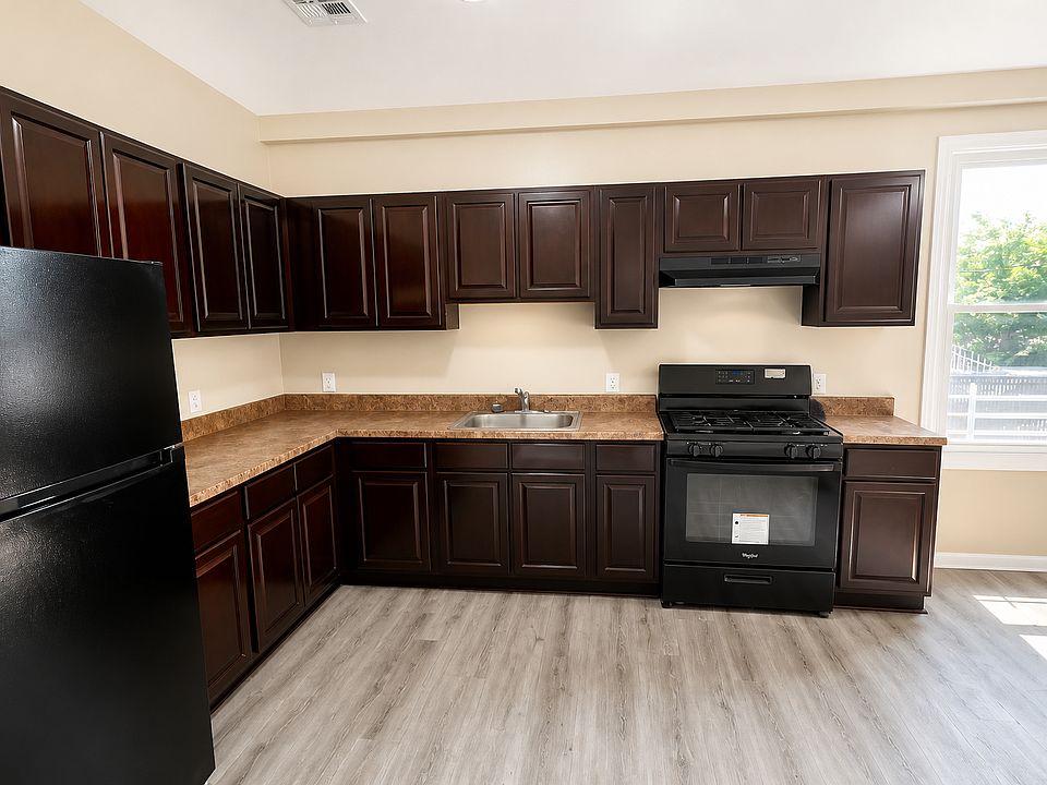 1st image of 493-495 Irvine Turner Blvd #2A