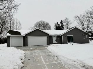 13530 Courtland Ave, Brookfield, WI 53005