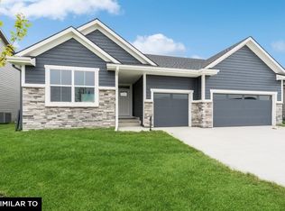 50 NW Hidden Knl, Waukee, IA 50263