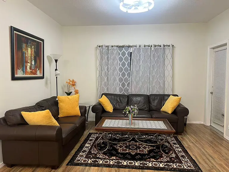 2213 S Braeswood Blvd #13B — Photo 5