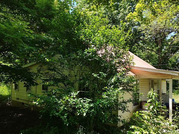 3rd image of 2040 W Saulsbury Rd