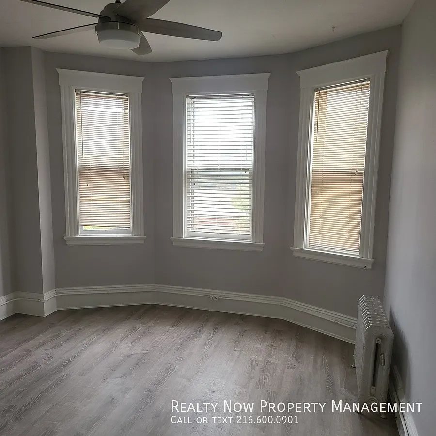 Building Photo - 4088 Erie St #22