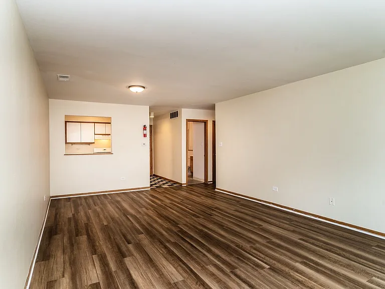 1440 Taylor — Photo 7