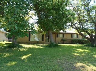 1416 Wolfe City Dr, Greenville, TX 75401